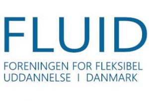 fluid-logo-blaa-paa-hvid-baggrund